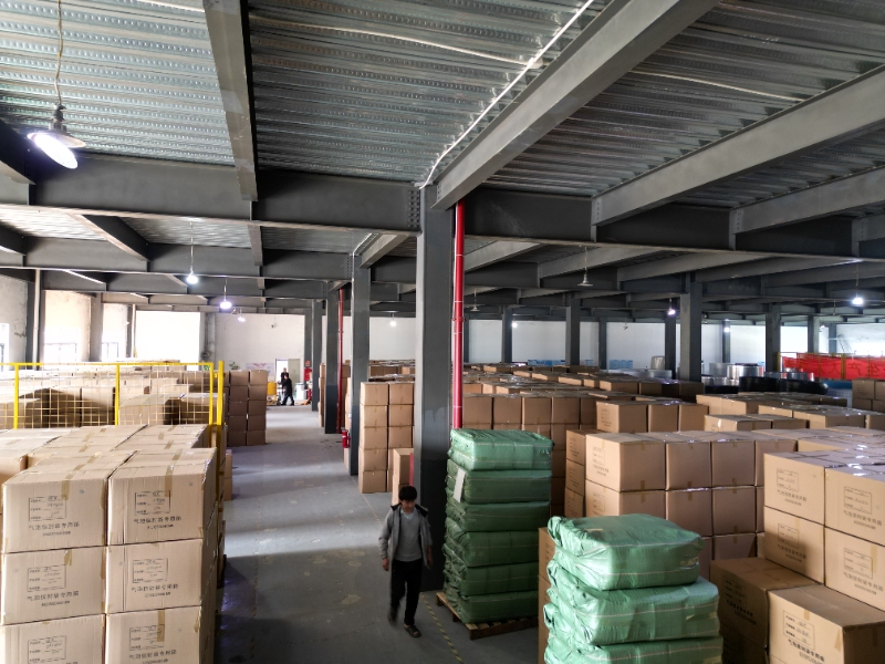 img_factory-3